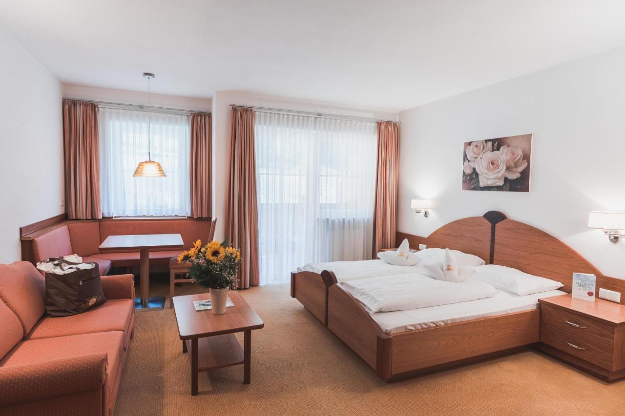 Hotel Am Sonneck Lagundo Kültér fotó