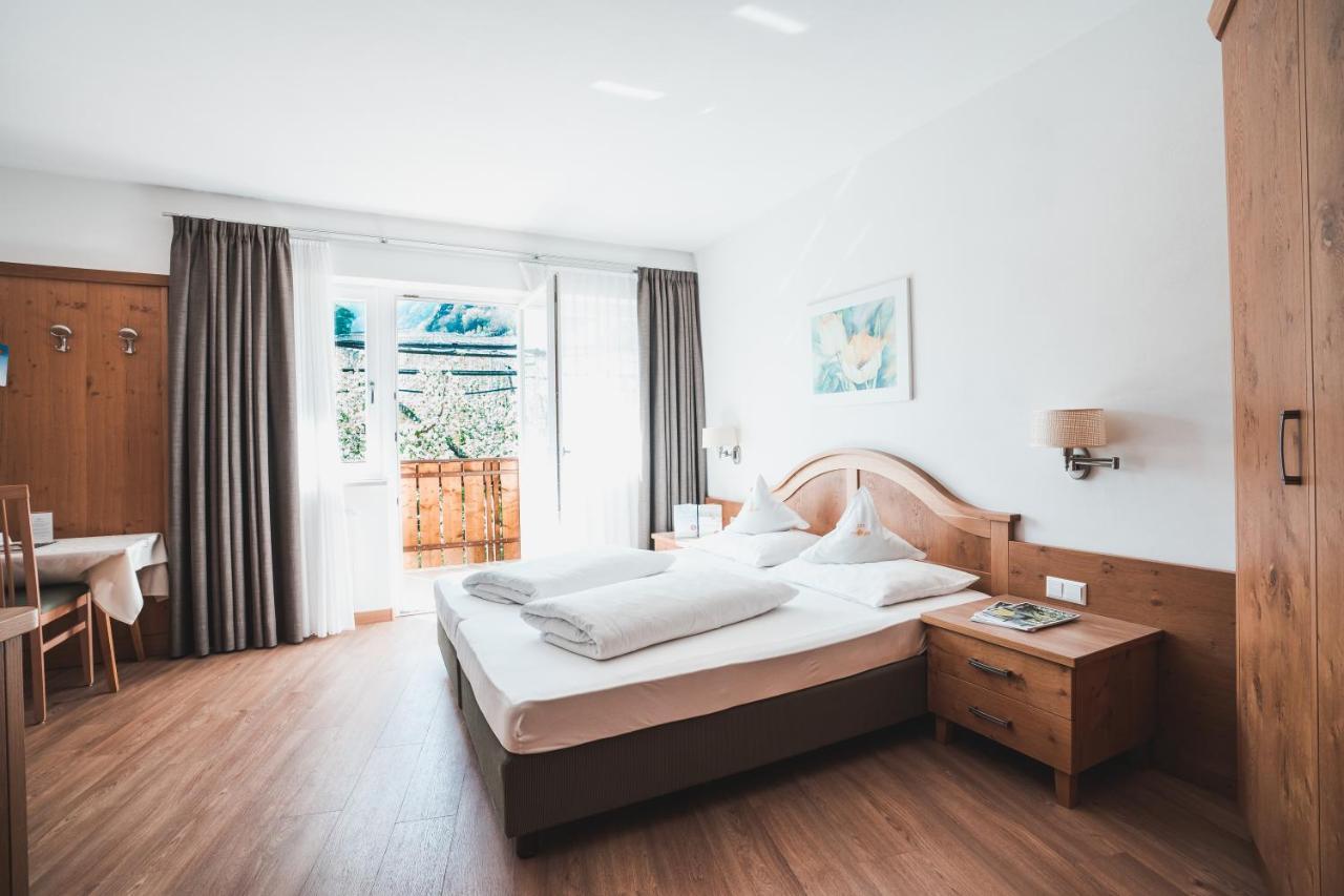 Hotel Am Sonneck Lagundo Kültér fotó